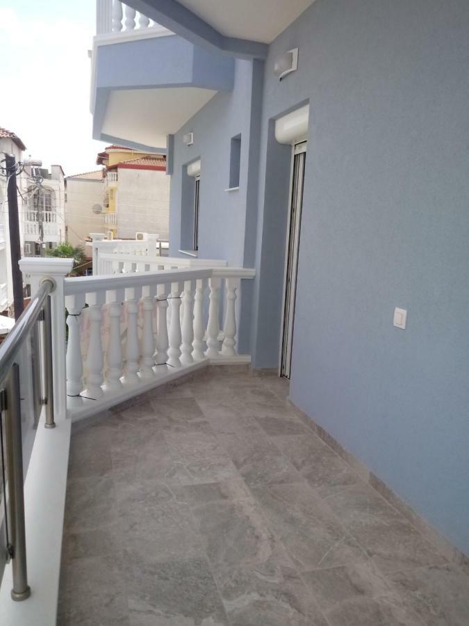 B&A Lux Apartment Paralia Katerinis Exterior photo