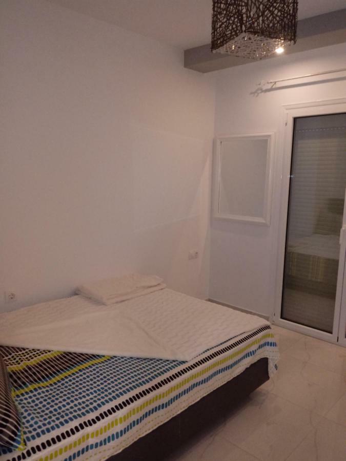 B&A Lux Apartment Paralia Katerinis Exterior photo